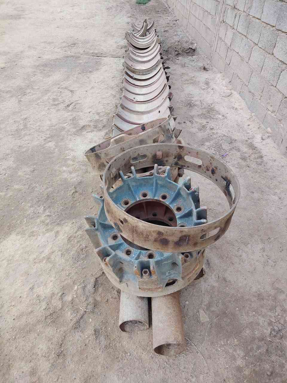 السلام عليكم البيع
٣ برميخ ابو ٦ واحد ابو ٩
 طواكه ٤
٨ ويلاله قطع
مكاني بابل
رقمي ***********
