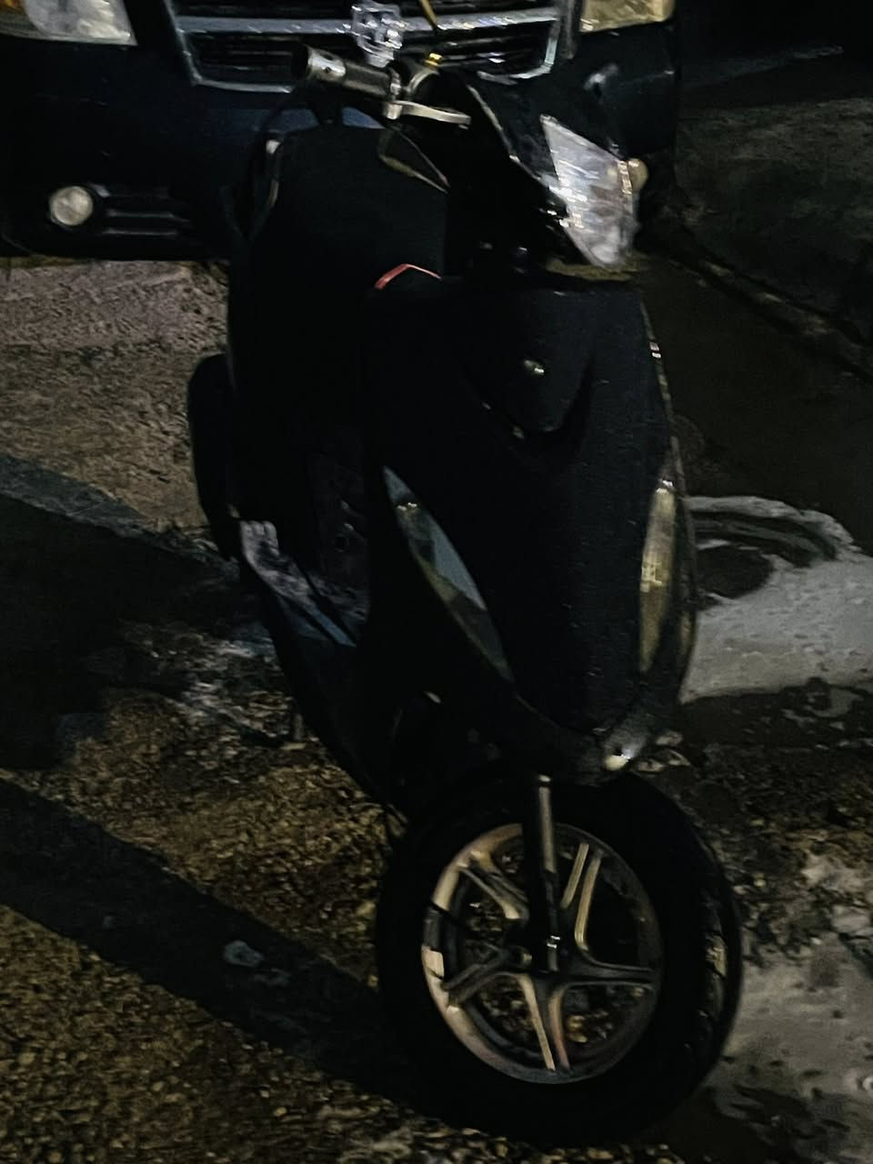 ماكس عدله 
كهربائيات شغال هورن لايت عالي ناصي اشاير سلف 
كابريتر جديد 
عليها وياله RPM 
يدات بريك كوسو
فج بريك رياضي 
قطره دهن رياضي 
ملاحضه. .المحرك مفتوح ولفات 
الكفر تايوان   
العنوان بغداد  رحمانية الشعلة 
السعر 500 الف و بيها مجال 
واتساب ***********
