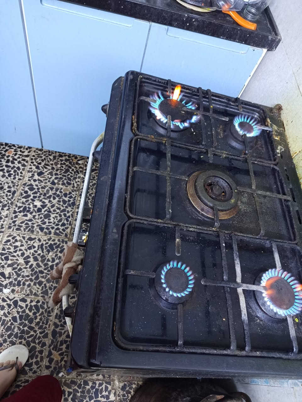 طباخ ٥ عيون العين الي بالنص متفتر قويه نوعيته فرش المصري وناره قويه والفرن كله شغال ب٨٠ مكان شارع حيفا


**إذا كنت صاحب هذا الإعلان وتريد حذفه لأي سبب، رجاءا أرسل رسالة إلى الدعم الفني**