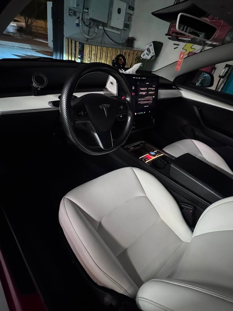 ⚡ للبيع فقط ✔️✔️| Tesla Model 3 | موديل 2023 ⚡
✨ المواصفات:
🔹 موديل: 2023
🔹 رقم السيارة: نجف
🔹 الممشى: 79 ألف ميل
🔹 لون خارجي مميز يمنح السيارة حضوراً فخماً وأنيقاً.
🔹 داخلية بلون مميز تضيف لمسة راقية وفاخرة.
🔹 Online مفعل.
🔹 Phone Key فعال.
🔹 بدون أي نقص أو ملاحظات.
🔹 البطارية والمحرك مضمونات وبحالة ممتازة.

صور الحادث مرفقه بالمنشور

⚡ للبيع | Tesla Model 3 | موديل 2023 ⚡

سيارة نظيفة جداً وبمواصفات مميزة، جاهزة للاستخدام مباشرة.

✨ المواصفات:
🔹 موديل: 2023
🔹 رقم السيارة: نجف
🔹 الممشى: 79 ألف ميل
🔹 لون خارجي مميز يمنح السيارة حضوراً فخماً وأنيقاً.
🔹 داخلية بلون مميز تضيف لمسة راقية وفاخرة.
🔹 Online مفعل.
🔹 Phone Key فعال.
🔹 بدون أي نقص أو ملاحظات.
🔹 البطارية والمحرك مضمونات وبحالة ممتازة.

📍 العنوان:
النجف الأشرف – شارع القوسي
مركز TESLA

📞 للاستفسار:
***********
***********

5YJ3E1EAXPF435626  رقم الشاصي

السعر 135 ورقه
13500$ 💵💵
