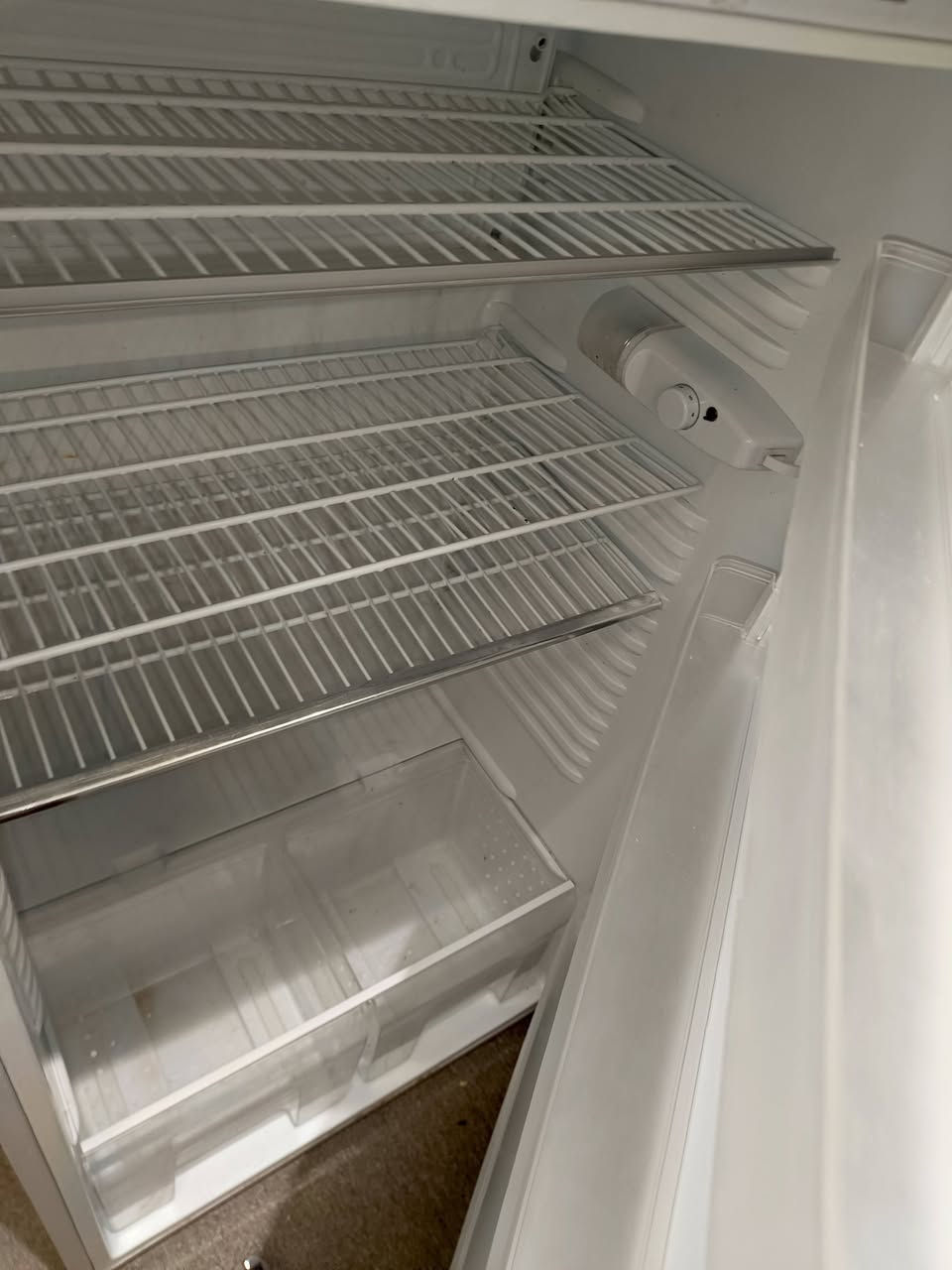 ثلاجه كلش نضيفه وچبيره كلش للبيع عنوان كربلاء المقدسة
للاستفسار الاتصال على الرقم ***********
