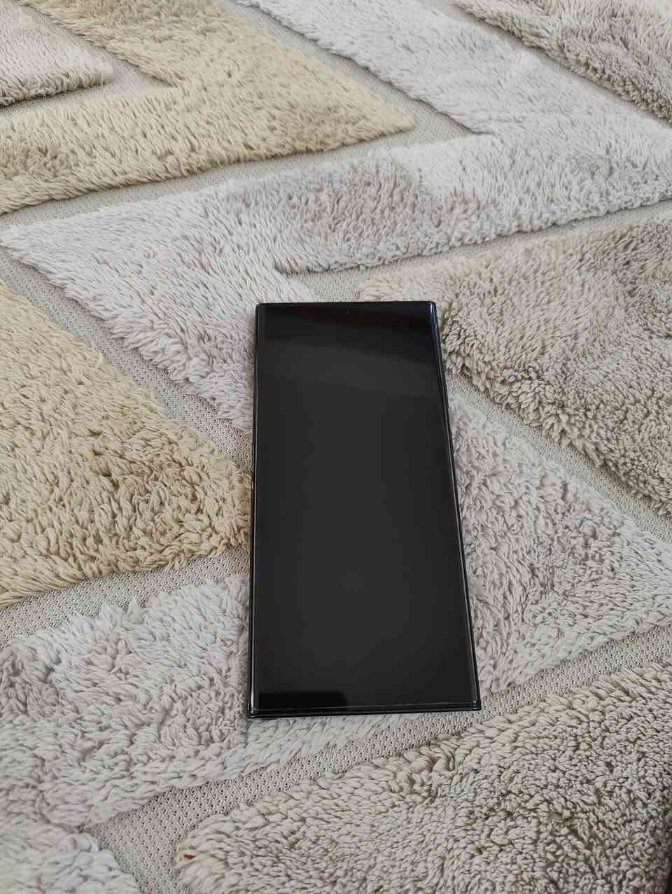 اس 23 الترا ذاكرة 256

امريكي تك خط 
نظافة 98%

الحلة .***********
لا يتوفر توصيل 

650 الف  سعر الجهاز
