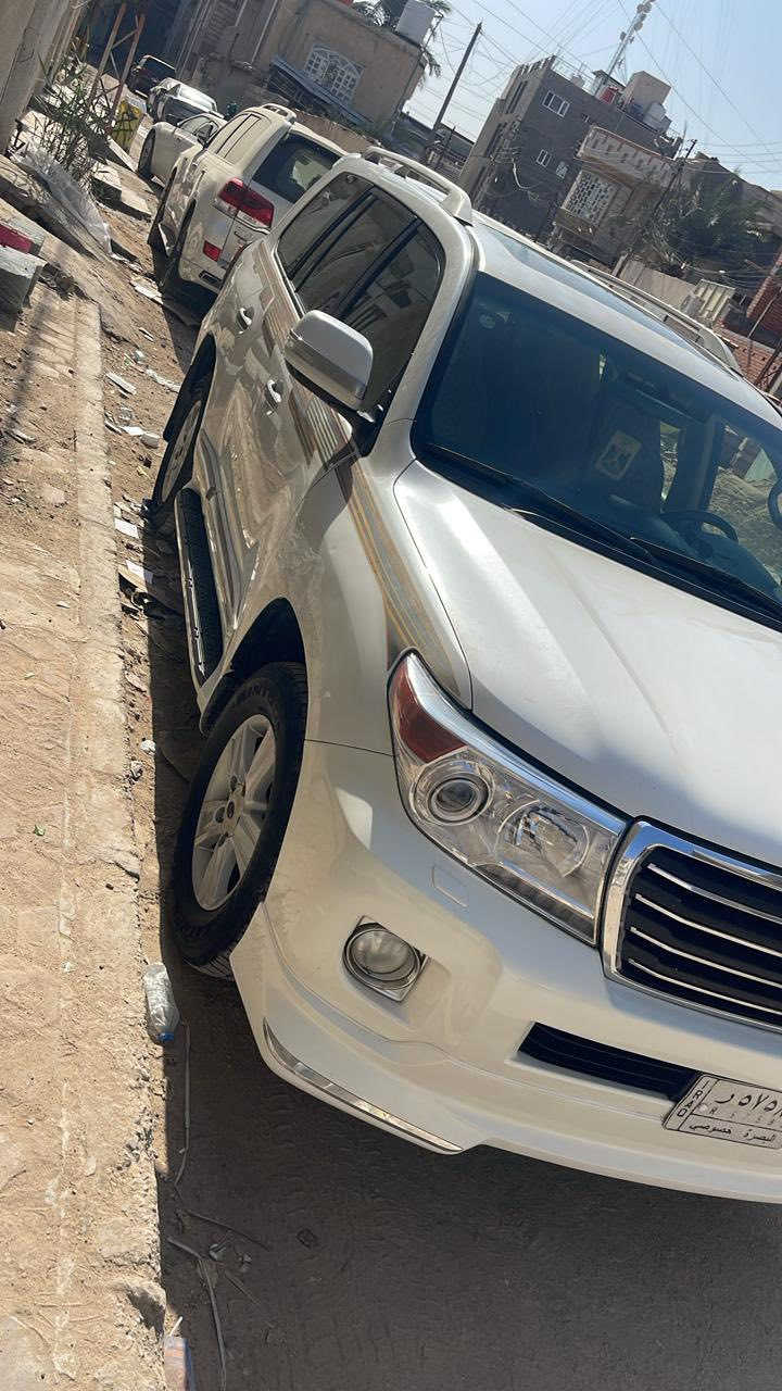 لاندكروز 2014
رقم بصرة باسمي 
محرك 8 سلندر 
مكفولة بيها فقط جاملغ خلفي صبغ 
مكاني بصرة 
السعر 339 وبيها مجال 
***********
