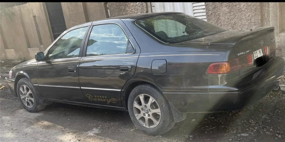 كامري موديل ٢٠٠٠ امريكي مواصفات xle رقم بغداد دولي محرك ٦ سلندر سنوية بسمي مكانها بغداد السعر ٨٠ 
***********
