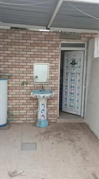 مجمع السكك • غرفتين • حديقة وكراج