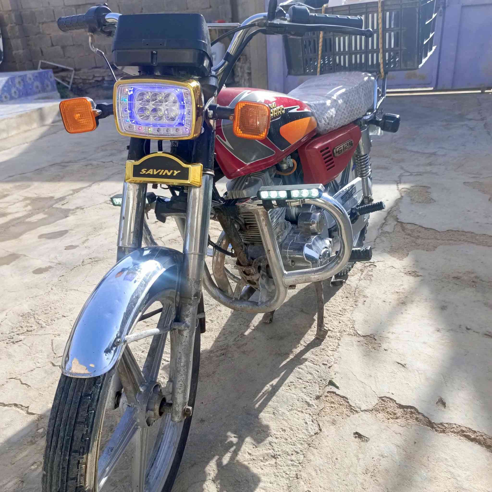 السلام عليكم
للبيع او مراوس  ماطور خمسه كير سلف و هندر موديل 2021 نضيف كهربائيات شغالهه
 السعر  400 وبي مجال / المكان الرمانه


**إذا كنت صاحب هذا الإعلان وتريد حذفه لأي سبب، رجاءا أرسل رسالة إلى الدعم الفني**