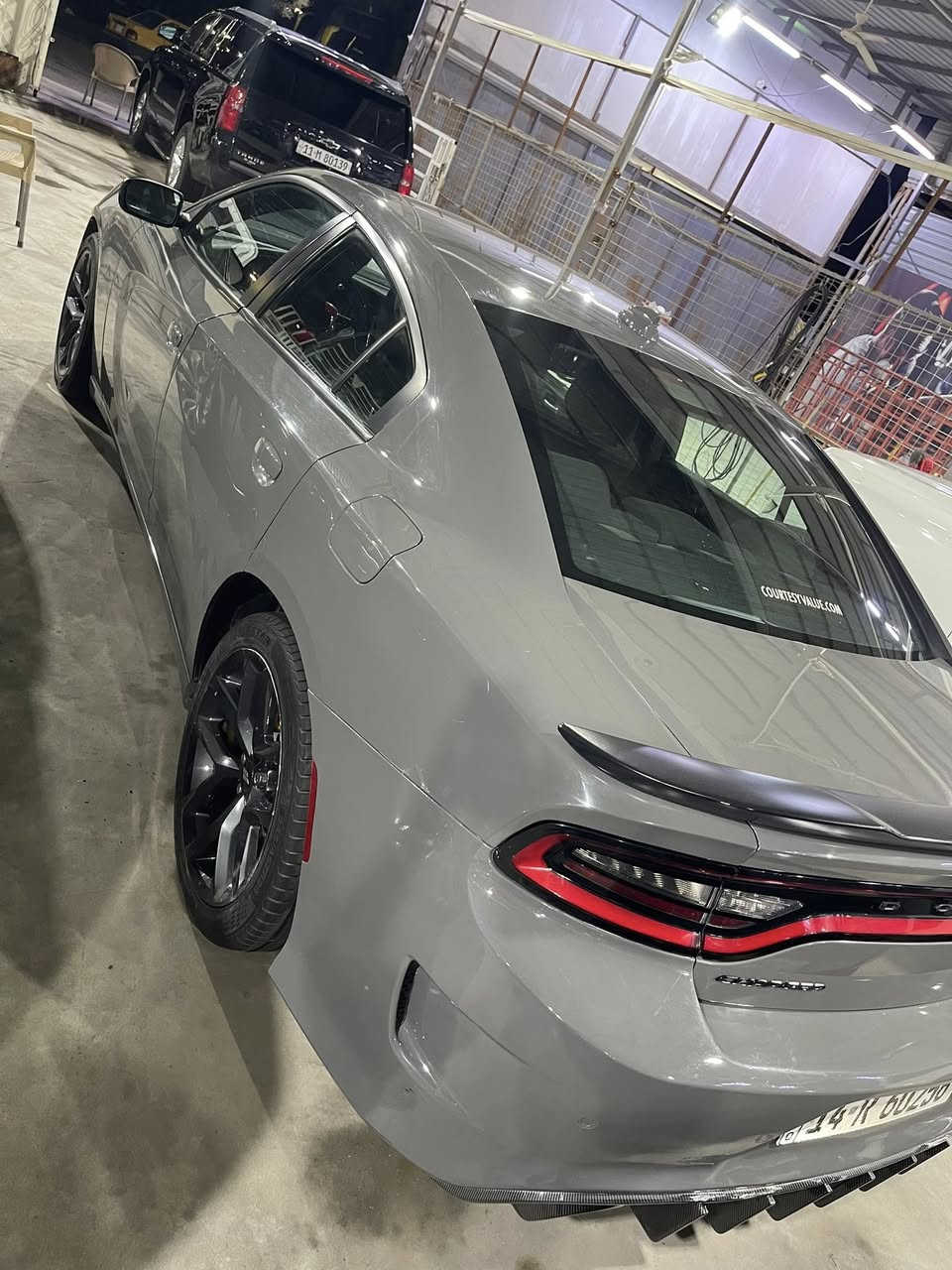 سلام عليكم للبيع جارجر مديل 23سياره حادثه جاملغ وبنيد رقم بصره بسمي محرك 3600 سياره جديده ماشيه 44 سعره 240 اي ستفسار ع هاذ رقم ***********
