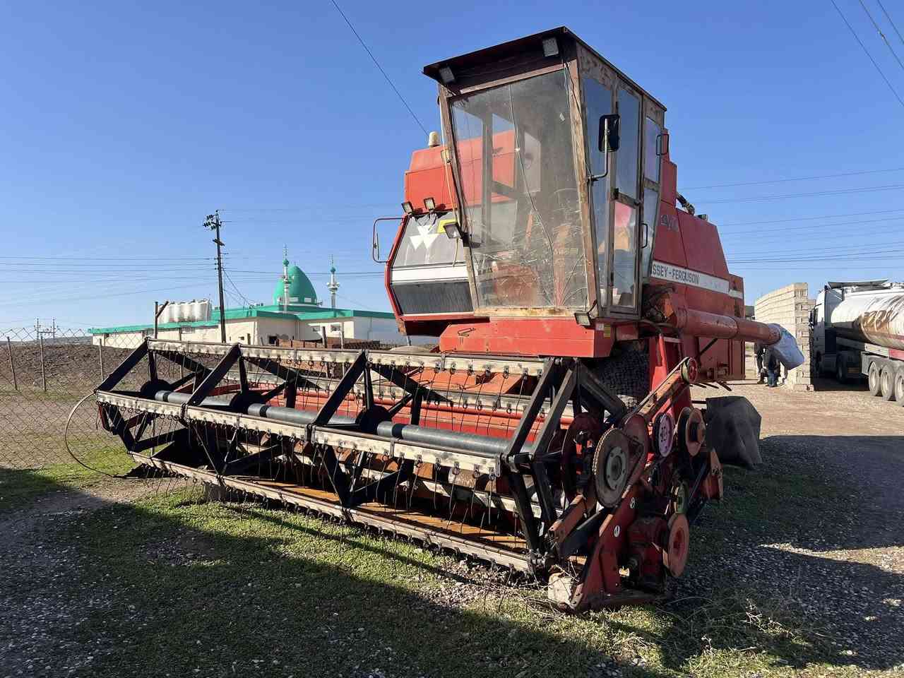 للبیع حاصودە فرکسن مودیل ٩٠رقم نینوا تاخم تایرات جدید ***********مابی لحیم  
عنوان بردرش
