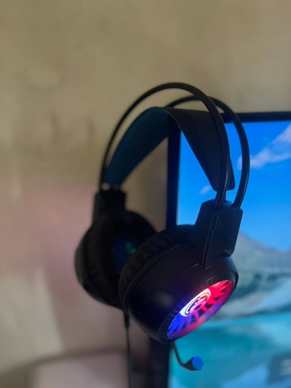 Gtx 1660s 6GB
Intel(R)Xeon E5 -2680v3
RAM ddr3 (16)
M.2 (500) 
3 فانات اماميه RGB
بور سبلاي zumax 1850w

يوبي اس Lazer _1500A
موس وكيبورد rgb
وموس باد 
وسماعات محيطيه rgb
واير لنن وقطعة يو اس بي نت 

الرقم : *********** آسيا 
الموقع بغداد . بغداد جديده .
السعر 650 🔥🔥🔥وقابل التفاوض

