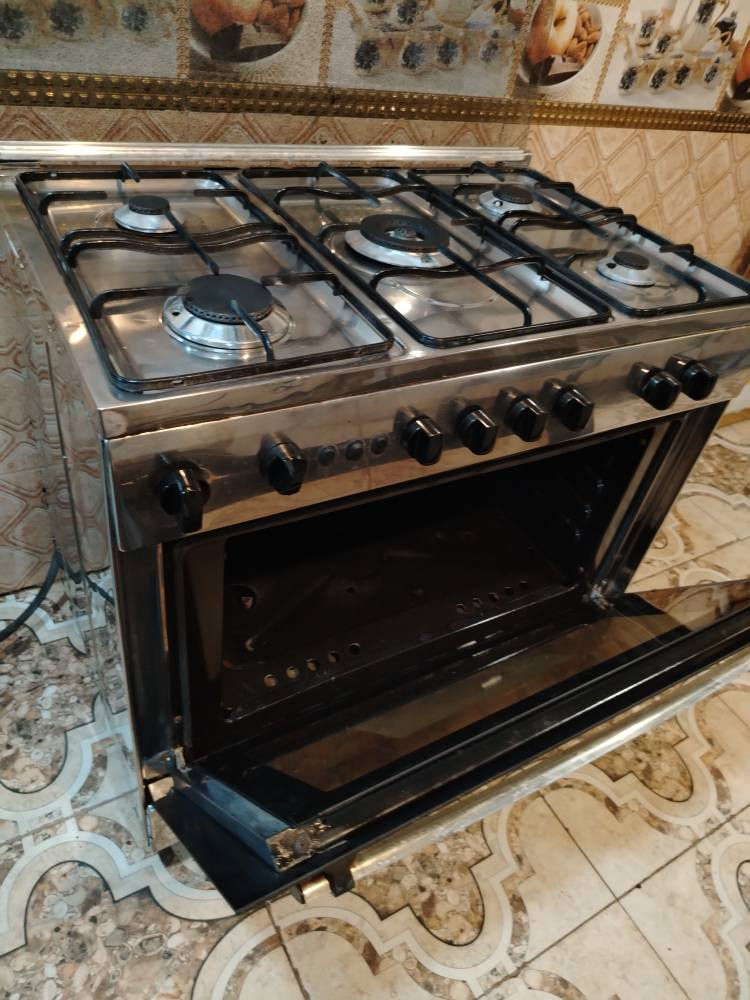 طباخ فريش مصري بوري اخو الجديد كلش نضيف بلاد شرط الفحص والنضافه مكانه زبير متوفر توصيل ب250 الزبير, البصرة


**إذا كنت صاحب هذا الإعلان وتريد حذفه لأي سبب، رجاءا أرسل رسالة إلى الدعم الفني**