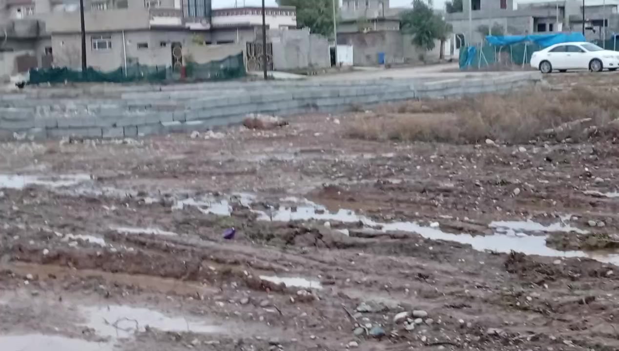 قطعة ارض للبيع رقم زراعي مساحة القطعة 200 متر قريبه على بيت محمد رميض الصباحي  بالمعسكر ماء وكهرباء واصلها سعرها 6 ملايين ***********
