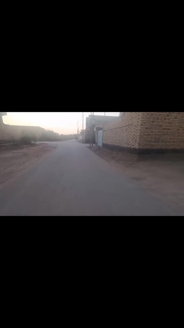 قطعة زراعيه للبيع المساحه 180 متر... 
شارع تبليط وخدمات كامله.. 
الموقع.. خنيطله.. خلف بيوت سيد مصطفى.. 
للاستفسار...
 مكتب الامين حي العسكري مقابيل مضيف الامام علي... 

***********
