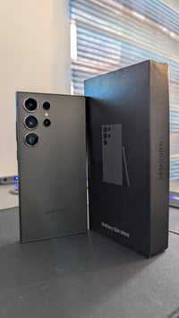 جالاكسي S24 الترا • ٢٥٦ • تيتانيوم بلاك