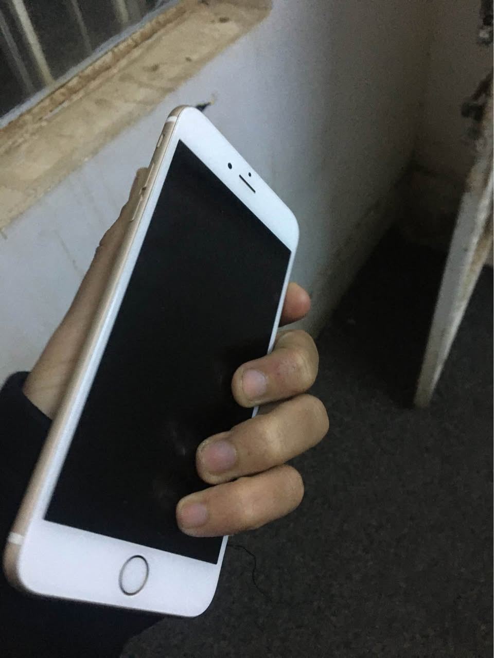 للبيع ايفون ٦ اس بلص شرط كل عيب مابيه شرط كله بلادي شخت مابي 
شراي تعال خاص او *********** كركوك, العراق
