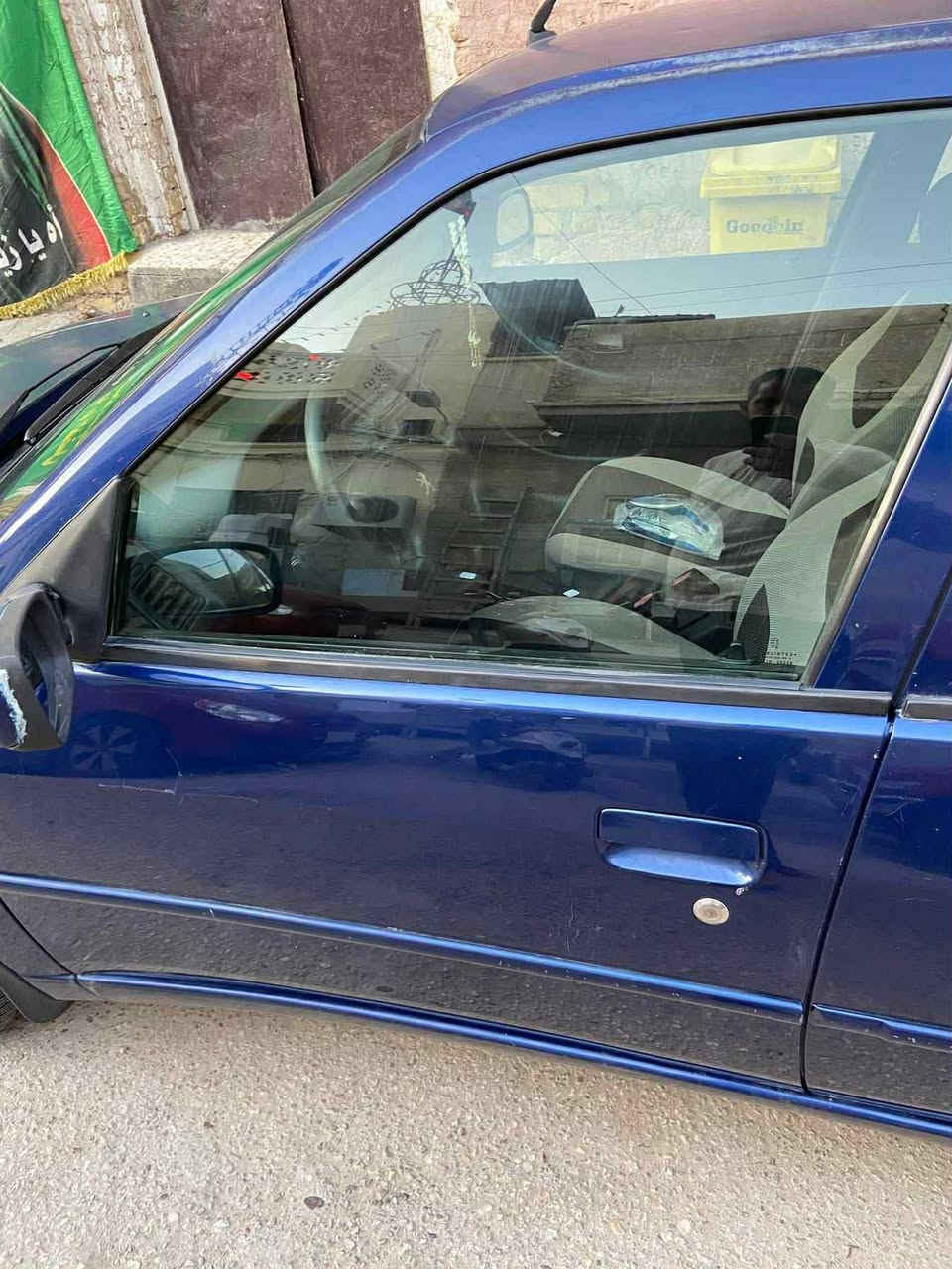 سلام عليكم بيجو 306 بسمي تحويل مباشر رقم بغداد كير محرك خير من اللة تخم تاير كهربائيات كلة شغالة العنوان بسماية السعر 45 رقم الهاتف ***********
