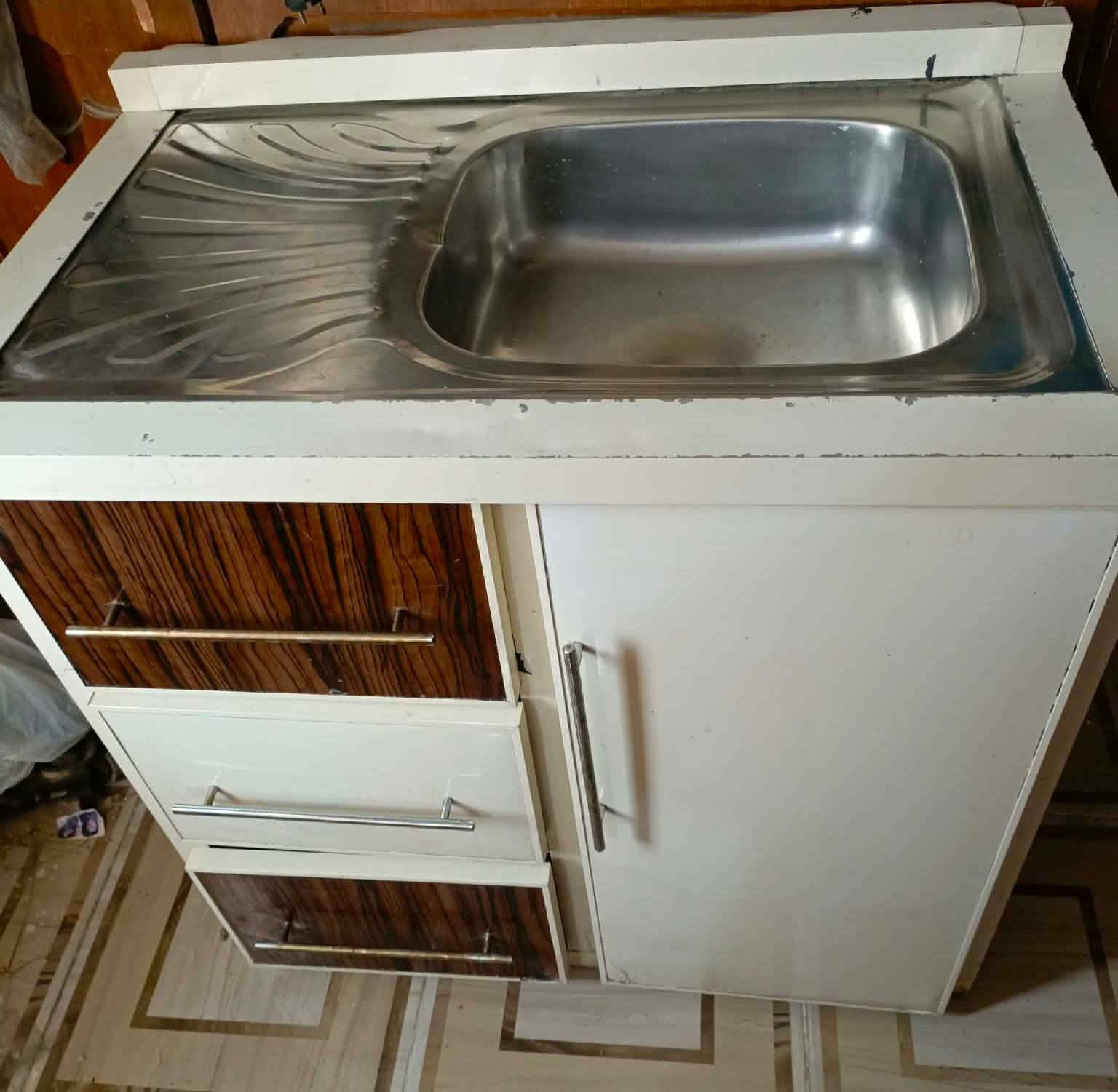 سنك قياس متر نظيف حيل اخو الجديد سعره ٦٠ مكان بغداد جسر ديالى ***********
