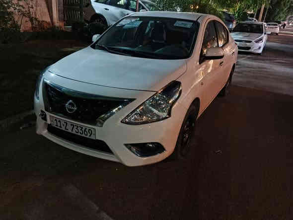 السلام عليكم 
للبيع نيسان صني 2024 هندي سياره ماشيه( km 4677 ) سياره بحالة الزيرو طلعته من الشركه 7/1 مكفوله كفاله عامه حتى من الشخط وبعده تحت الضمان ضمانه 3 سنوات السياره بسمي سعره 137 وبيه مجال مكاني بغداد الرصافه الاعظميه اي استفسار عل رقم *********** 
رجاءً اي شخص متعجبه السياره او سعره لا يعلق
