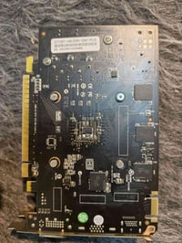 كمبيوتر • الكترونيات