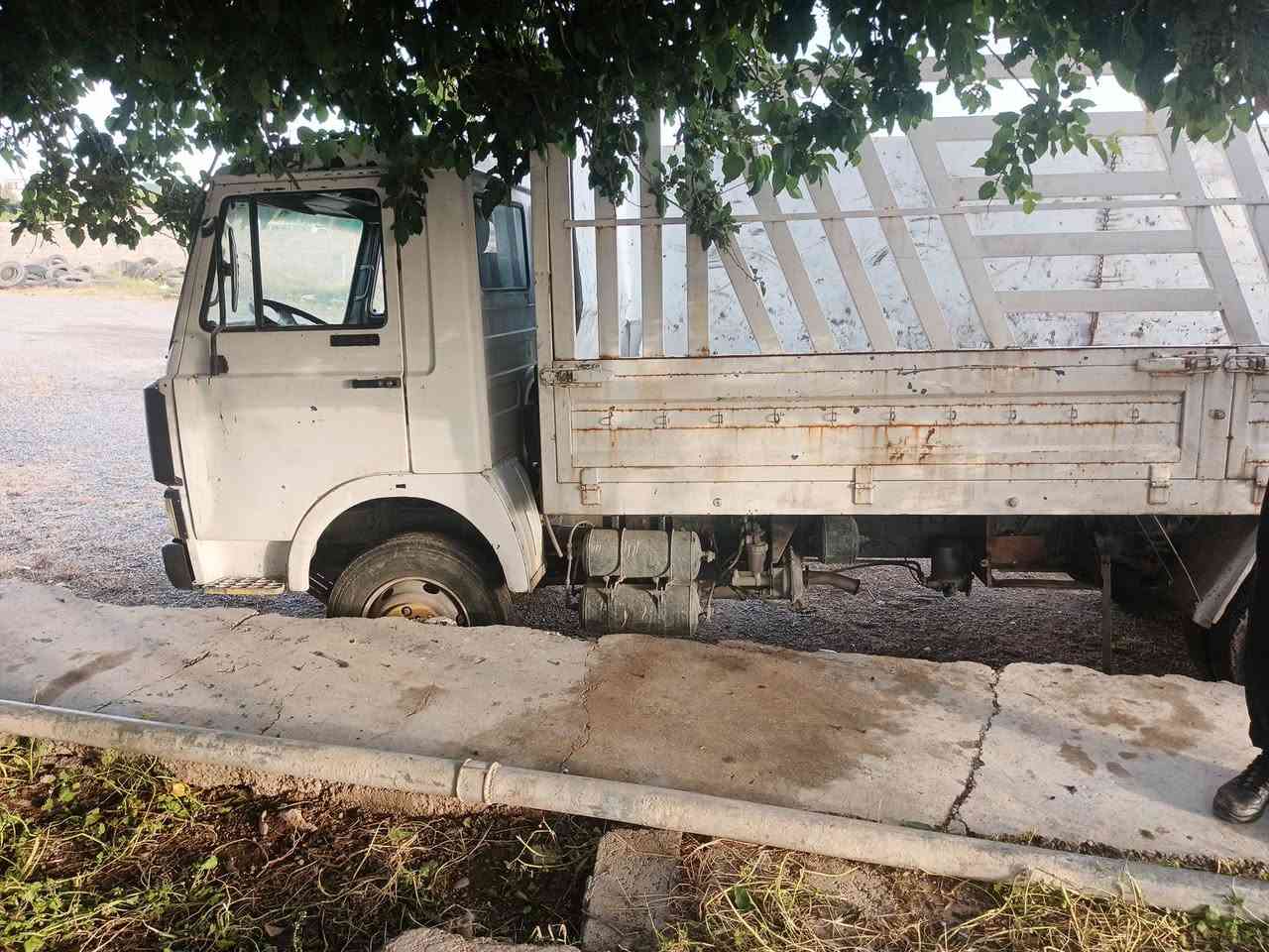 سڵاووی خواتان لێبێ
ئۆتوویاڵ
2005
رەقەم سڵاحەدین
لە 2021 بەسەر جوە
تەحیوول بە شەرت
گێروو مەکینە وو ئە کسل بەشەرت
تاقم تایە ی لۆک
***********
***********
