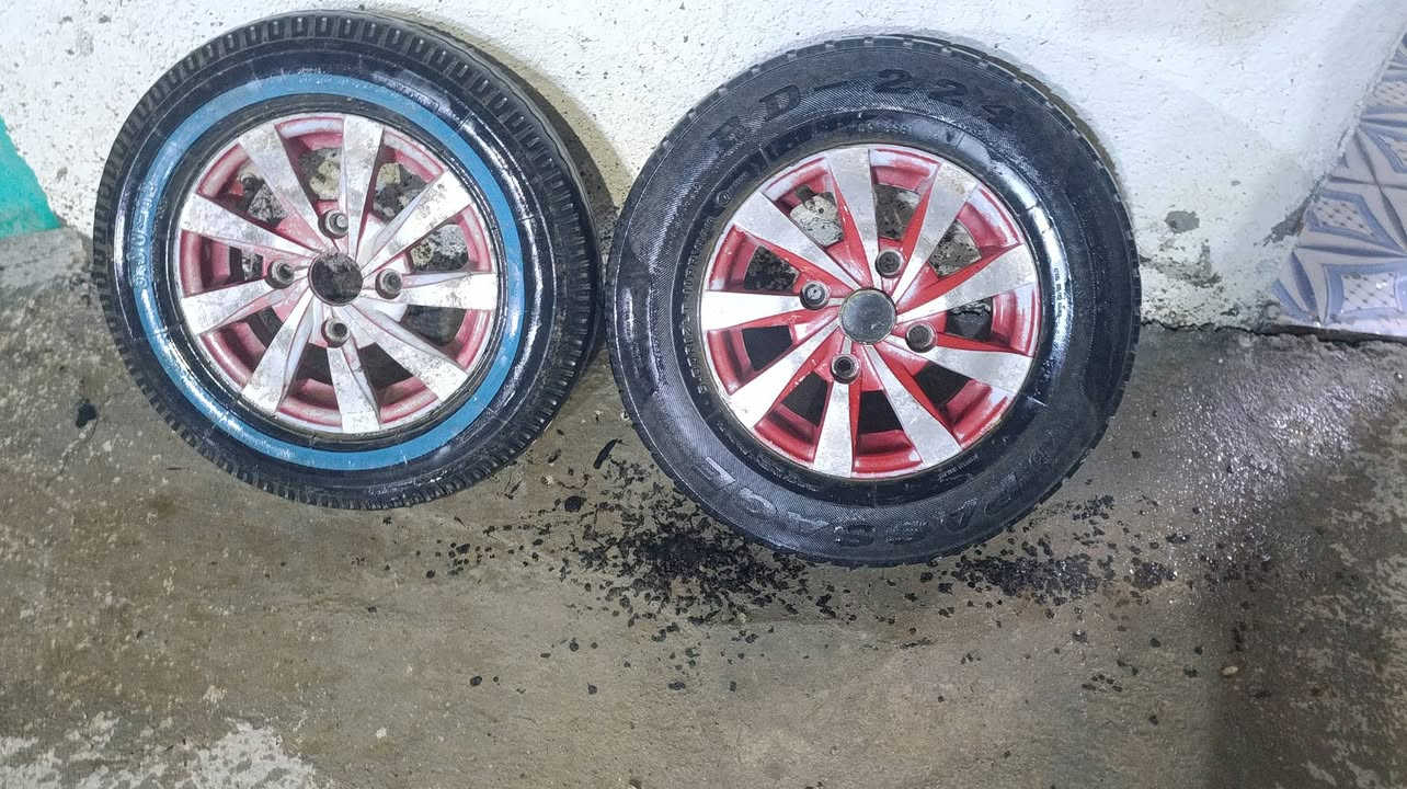 السلام عليكم زوج تاير هوه والويل نضاف العنوان كربلاء
***********
***********
