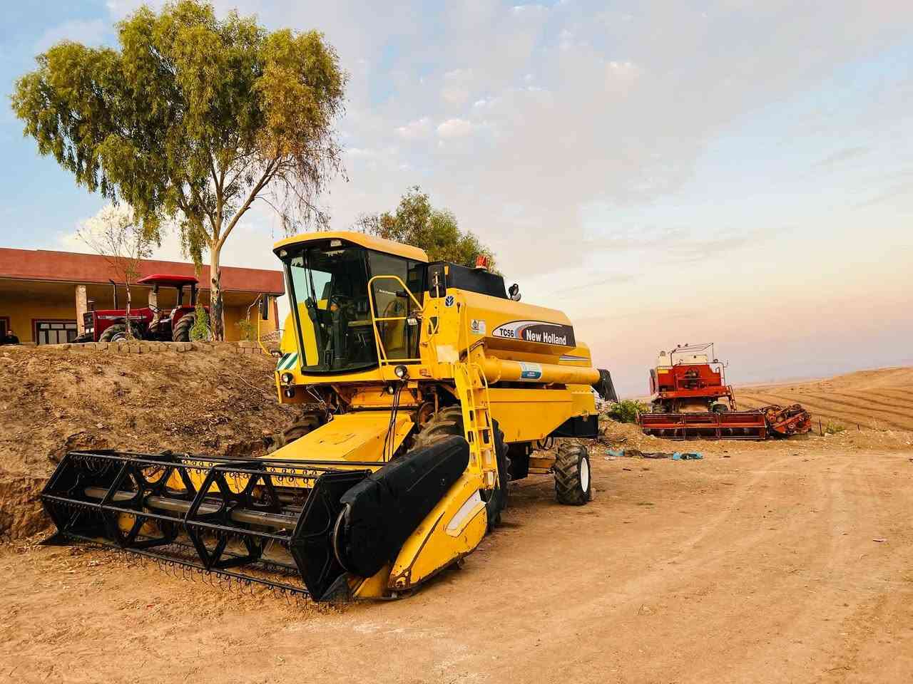 للبيع حاصوده نيو هلندى موديل 2004ده بل درام هايدرو ٥ بلم نضيف ***********
