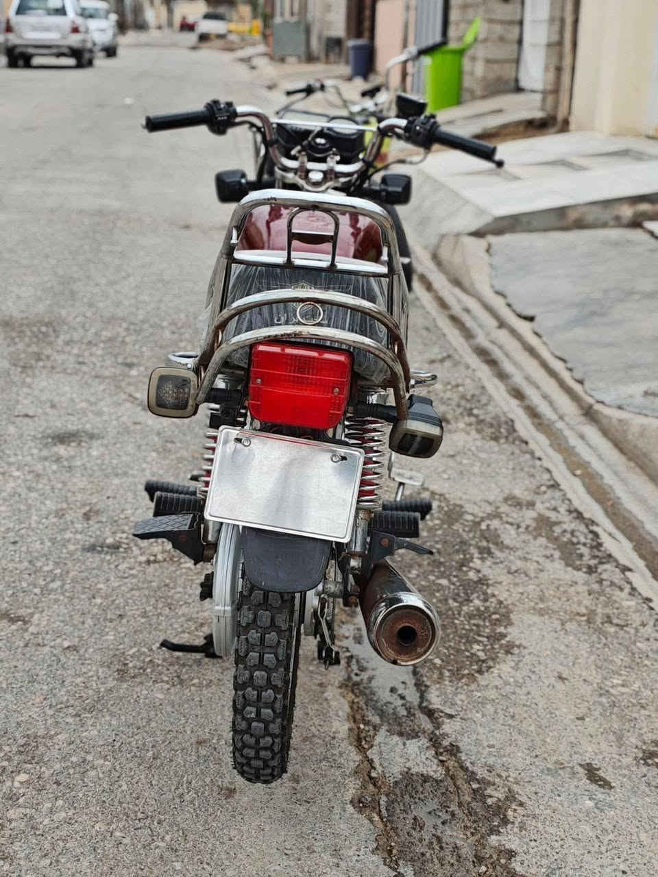 للبيع
دراجه تايكر موديل ٢٣ محرك خير من الله شرط شلعه ومعدل مكاني بلدروز حي العسكري الدراجه تاخذها مذب عليها ربع للاستفسار خاص او الاتصل على ***********⁩
