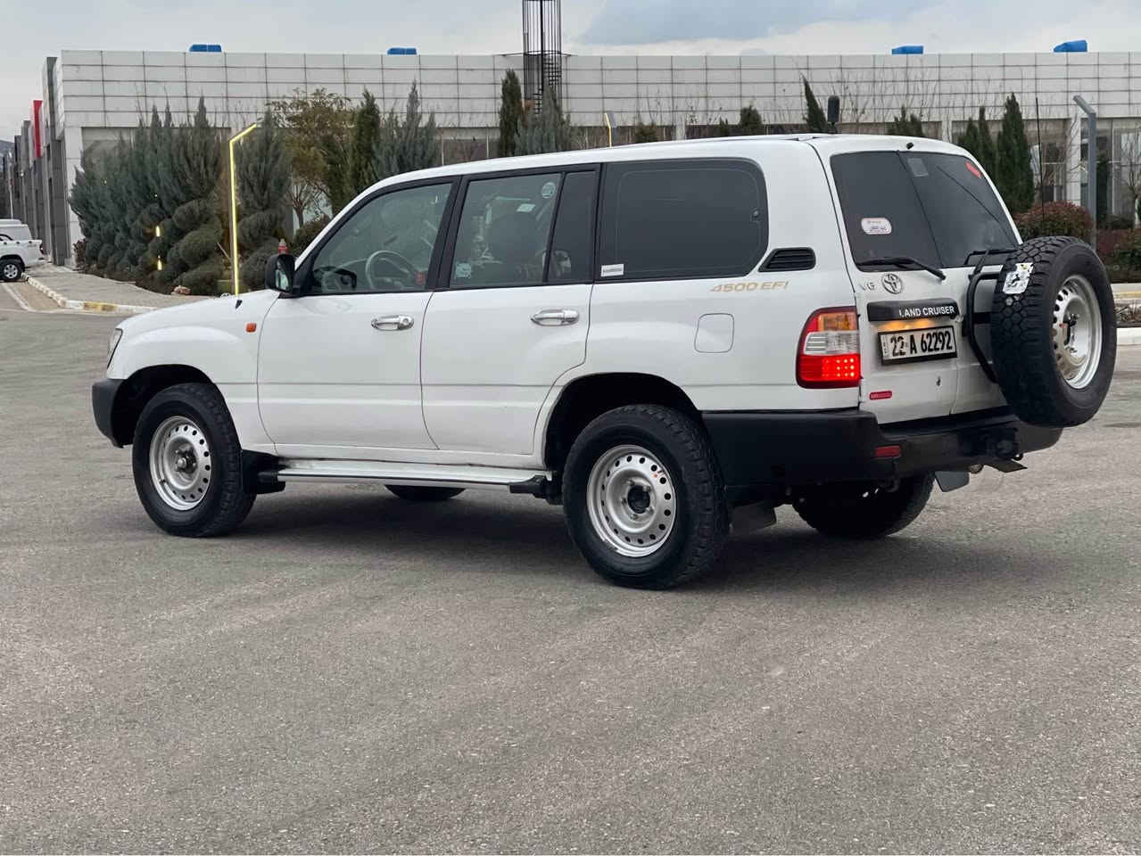 توێتا مۆنیکا ٢٠٠٢ 
فول عادی دەبڵ سپێر
پێش تەبەڵە 
حیزام بەس سەقفی بۆیاخ نییە
سەیارەکە هەمو شتێکی مەزبوتە
 گێڕ مەکینە ئەکسل دەبڵ ئەکسل 
سەنەوی تا ٢٠٣٠ تازەیە 
تەحویل و شانسی بەشەرت  
شانی سەکنی و پێشی پێوەیەتی 
نرخی/١٠٥ 
ژ:م/
*********** السليمانية, العراق
