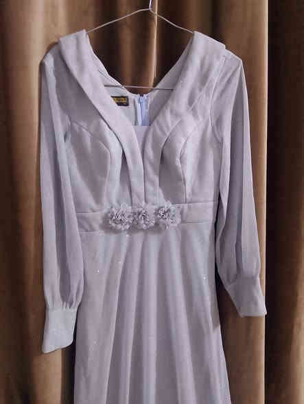 فستان مناسبات قياسه XL لونه سمائي
سعره ٢٠ رقم الموبايل ***********
