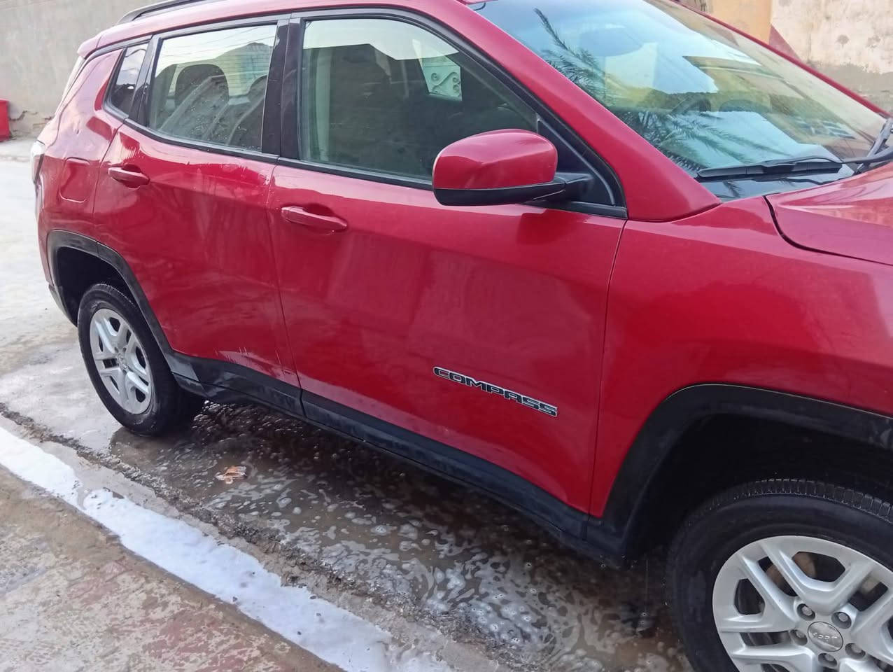 جيب كومبارس موديل 2018 لون احمر للبيع حرة للتحويل بأسم المشتري السيارة  الديوانيه السعر 110واذ اكو مروس حسب القناعة الاستفسار على رقم ***********
