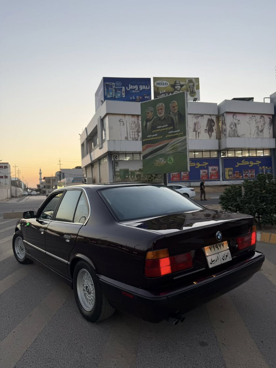 السلام عليكم Bmw 1991 كير اوتو بلاد محرك525 كبس اصل بليته  تبريد بشرط مصبوغة لجمالية فقط بدون ضربة وخياس تايرات وياله كهربائيات صدر كله بشرط جوينات بنكات كامل جديد السيارة من دعامية لدعامية شغال من كهربائي او ميكانيكي مواصفات سلايد بردة خلفية بلادي داخل ابيض جديد تبريد ثلج رقم سليمانية شرط تحويل مكان السيارة كركوك السعر 75 وبي مجال
***********
