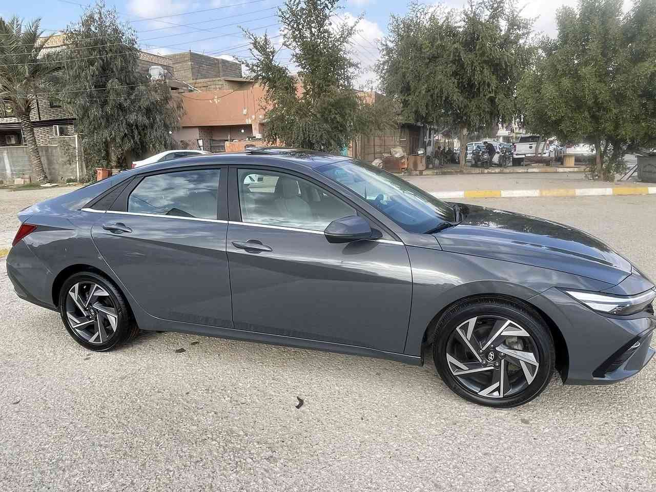 السلام عليكم هونداي النترا 2024     دخول جديد  للبيع فقط. صور. الحادث مرفقه بالمنشور هيه سونار سياره 
سياره بيه بنيد  تبديل جاملغ بارد  وشوي كلير بقبغ الجنطة من امريكا 
سعة المحرك:- 2000دوش
🔘 عداد المشي. 12m
🔘الموديل 2024
🔘 فتحه سقف 
🔘 الون زيتوني 
🔘شاشة دجيتل متصلة بلكامل
🔘بصمة تشغيل 
🔘بصمة أبواب
🔘 سايد بريك بصمه 
🔘بصمة صندوق 
🔘تشغيل عن بعد
🔘رادار امامي رادار خلفي وجانبي
🔘مانع تصادم بريك ذكي 
🔘مدخلين شحن واوكس
🔘تبريد بيانو منفصل
🔘دشبول لد بلادي الوان
🔘كاميرا خلفية دوارة
🔘كراسي تدفئة 
🔘مانع تصادم  
🔘حساسات اطارات 
🔘مثبت سرعه Cross
🔘اضوية اماميه LED
🔘نضام ترحيب عند الاقتراب 
🔘مانع انزلاق 
🔘تدفئة بالكشنات
🔘تدفئة ستيرن 
🔘دخول ذكي 
🔘نظام قيادة ذاتية 
🔘انارة اضوية اوتوماتيك
🔘نظام GPS + خرائط 
🔘3 أنظمة قيادة (eco,Nor, sport) 
🔘شاشة اعطال الكترونية 
🔘زر عرض الكاميرا
🔘شحن واير ليس 
مكان السياره. الانبار هيت  
السعر 155 بيه مجال اتصل ع رقم ***********
#الجميع
