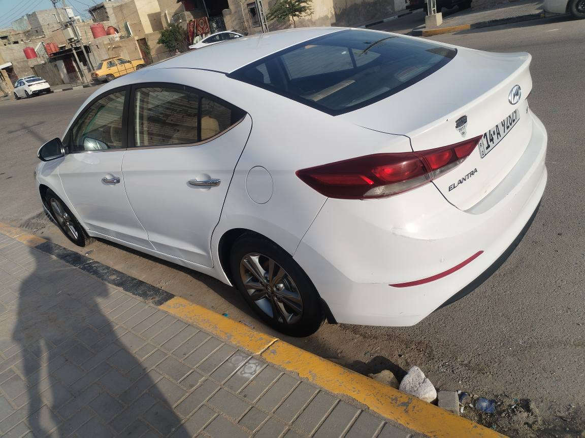 انترا موديل 17 وارد خليجي مكفوله بيه بس نص دوسه صبغ والباقي مكفول محرك 200 دوش تبريد ثلج حداده جديده سنويه جديده رقم نكليزي تحويل مباشر *********** البصرة, العراق
