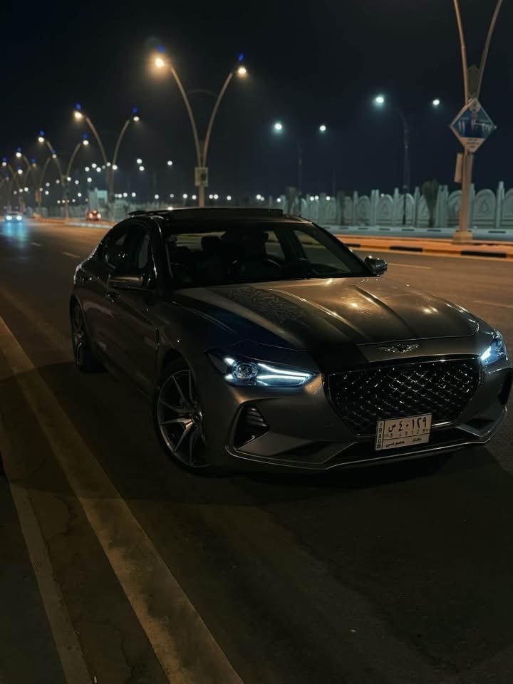 بيع او مراوس حسب القناعة

جينيسسز G70 2020

مواصفات جينيسس G70 موديل 2020 - محرك 2.0 تيربو (الفئة

سبورت برستيج

Genesis G70 2020 :الموديل •

• المحرك: 2.0 لتر تيربو (4 سلندر)

• القوة: 252 حصان

• العزم: 353 نيوتن.م

• ناقل الحركة: أوتوماتيك 8 سرعات

• نظام الدفع: تو ويل

Eco / Comfort / Sport / Smart :أوضاع القيادة •

• مثبت سرعة

• حساسات أمامية وخلفية

• كاميرا خلفية

• بصمة

Android Auto و Apple CarPlay إنش تدعم 8 شاشة وسطية •

• بلوتوث وUSB

• مقاعد جلد مع تحكم كهربائي للمقاعد الأمامية

• تدفئة للمقاعد الأمامية

• تحكم أوتوماتيكي بالمكيف (ثنائي المناطق)

Auto Hold مع (EPB) فرامل إلكترونية •

• نظام 



ماشيه ١٤٠،٠٠٠ كيلو 

حادثها جاملغ وبنيد من امريكا 

بالعراق صار بيها صبغ بلبيبان ولجاملغ لخلفي 

رقم بغداد.  تحويل 

158$ وبيها مجال

***********

— في ‏‏البصرة‏‏.