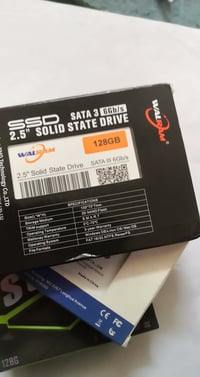 متوفر • إلكترونيات • إكسسوارات