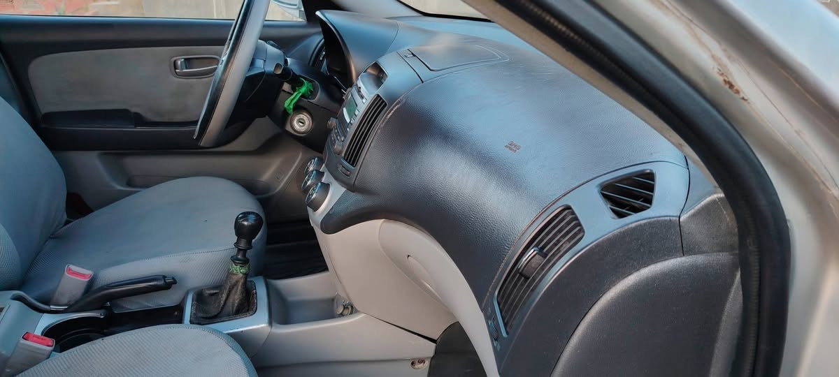 سلا عليكم افانتي 2008  أدوات سياره كير عادي كير محرك شرط صدر جديد تخم تأير جديد تبريد شغال كهرباياتها كلها شغاله سياره جاهزه ماتصرف عليها كلشي السعر 37$ بيها مجال لاستفسار ***********
