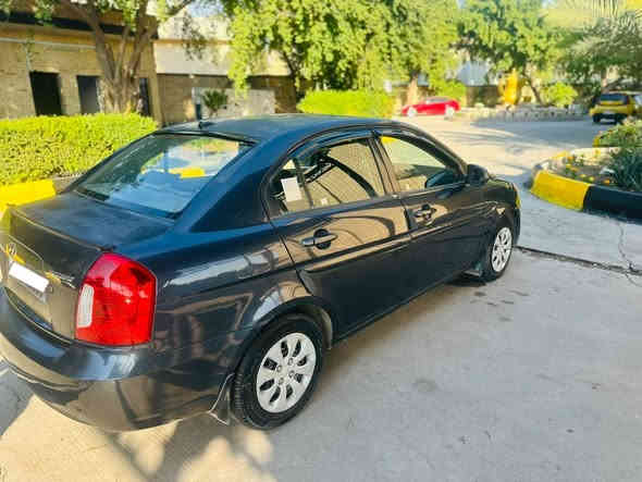 السلام عليكم  
هونداي اكسنت 2010 امريكي محرك 1600  خير من الله سيارة نظيفه استخدام شخصي للدوام ضرر باب خلف السائق وبونيد مبدل رقم بغداد تحويل مباشر السعر 85  مكانها بغداد
#مراوس- بتوسان أو كيا سبورتج من موديل 2011 إلى 2016   وانطي فرق 40 ورقه فما فوق حسب النظافه والضرر
***********
