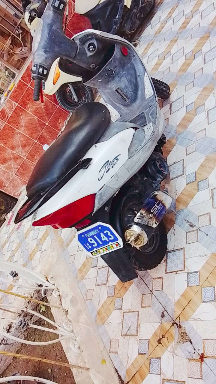 يا الله للبيع ماكس منغولي فول الفول شلعه و معدل الدراجه سلف وهندر السعر مناسب وعل خاص المو شراي يعبر المنشور مكاني حله شاوي قرب غرفت التجاره رقم ***********
