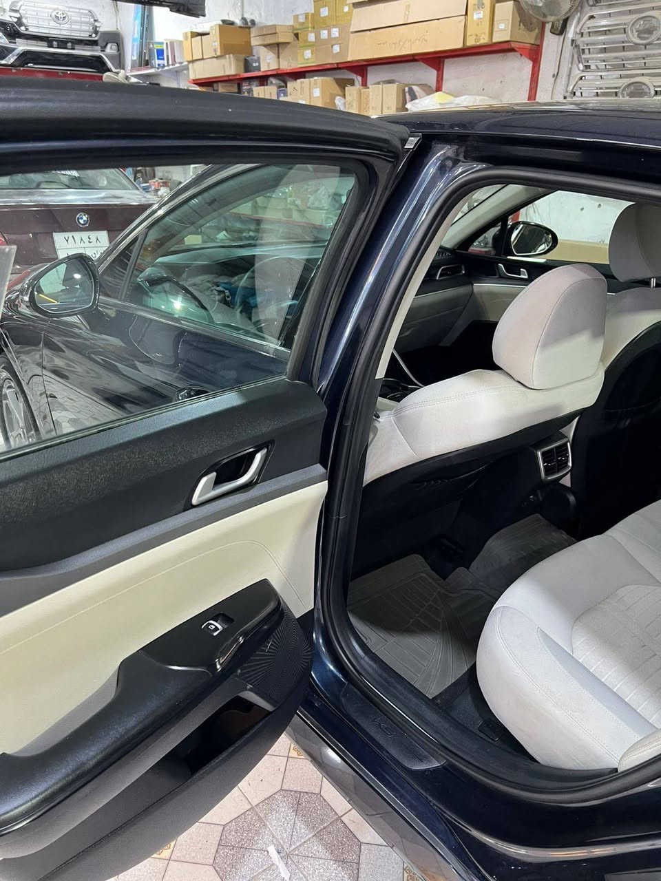 كي فايف خليجي 23  
لون حبري 
رقم ذي قار معوقين
محرك 2000 دووش
 اسبير ما نازل
 تبريد حداديه كير محرك مكفولات

مكان سياره ناصريه المركز 
ستفسار /***********
سـعر خـاص ناصرية, ذي قار
