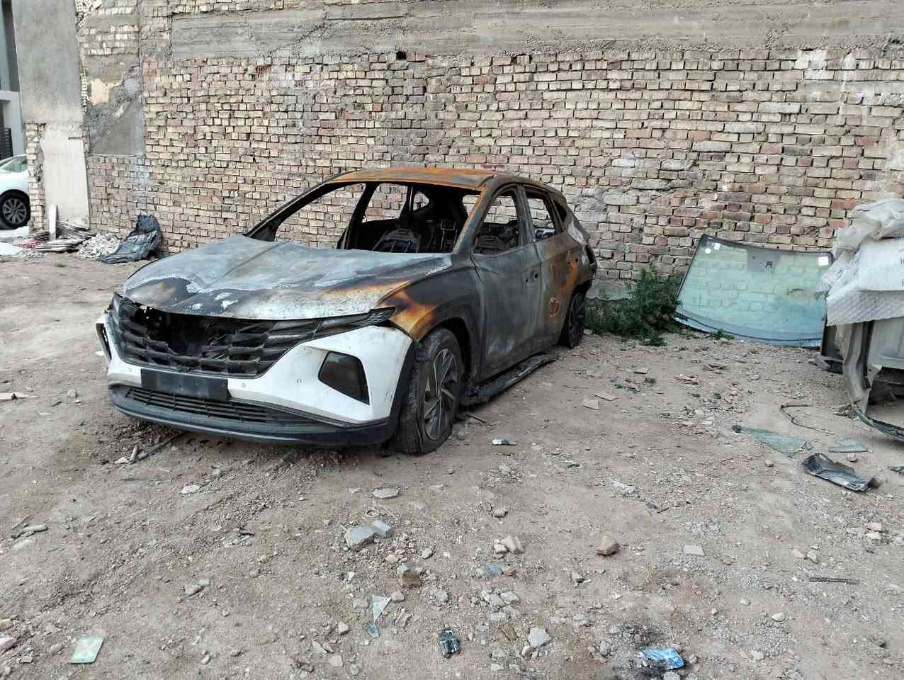 سلام عليكم 
للبيع 
موديل 2023 
رقم بغداد 
سعر 40 
عنوان بغداد 
موبايل ***********
