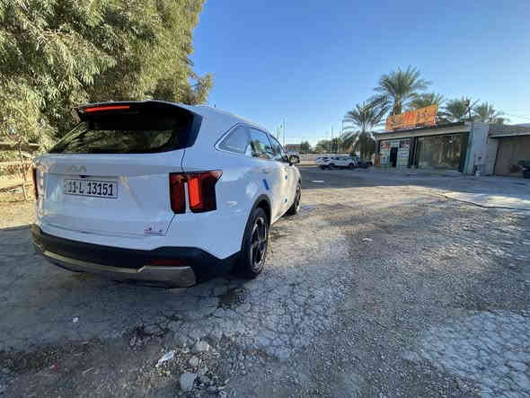 سورنتو ٢٠٢٤
فول مواصفات من عده ال بانروما 
كشنات كهرباء 
تحكم سترين كهرباء 
٦ سلندر اقتصادي
٧ راكب تحكم ال كراسي كهرباء
تشغيل عن بعد 
تدعم تطبيقات ال جوال وتدعم ايضاا. ال كار بلي وينبهك اذا اكو كامرات وسرعه ال شارع
٤وضعيات ضوء 

٤ وضعيات قياده 
لد داخل  ضوء دشبول تحكم كامل من ال شاشه تكدر تتحكم في لون ال ضوء
٣ قطع تبريد  ول جه ال وره تحكم تبريد وحد 
يوجد في ال خلف  جداحه ومنافذ شحن

ويوجد دكمه تنبهك اذا قربت على سياره او اي شي 

ويوجد دكمه تشغلك ال كامرت ال وره 
٤ كامرات 
حساسات 
شفتات قياده
كير ماوس 

شاشه متصله 
عداد كهربائي 
بردات وكاله 
صندوق كهربائي
محرك سليم 
كهربائيات سليم
كير سليم 

ويوجد ٢ سونار  واحد قبل ٢يوم سويته ول ثاني ٣٠يوم ثنينهن  نضيفات
لو ابيض 
  

 ماشي ٣٧ الف  نضيفه ولاشخط

 بس جاي عليه رذاذ من صبغ بخاخات  

بسمي مشروع وطني تحويل ثاني يوم 

رقم ال تواصل ⏬️

***********

سعر ⏬️.  جوه سوك.   

32000الف وبيه مجال

🔥🔥🔥🔥🔥🔥🔥🔥🔥🔥🔥
