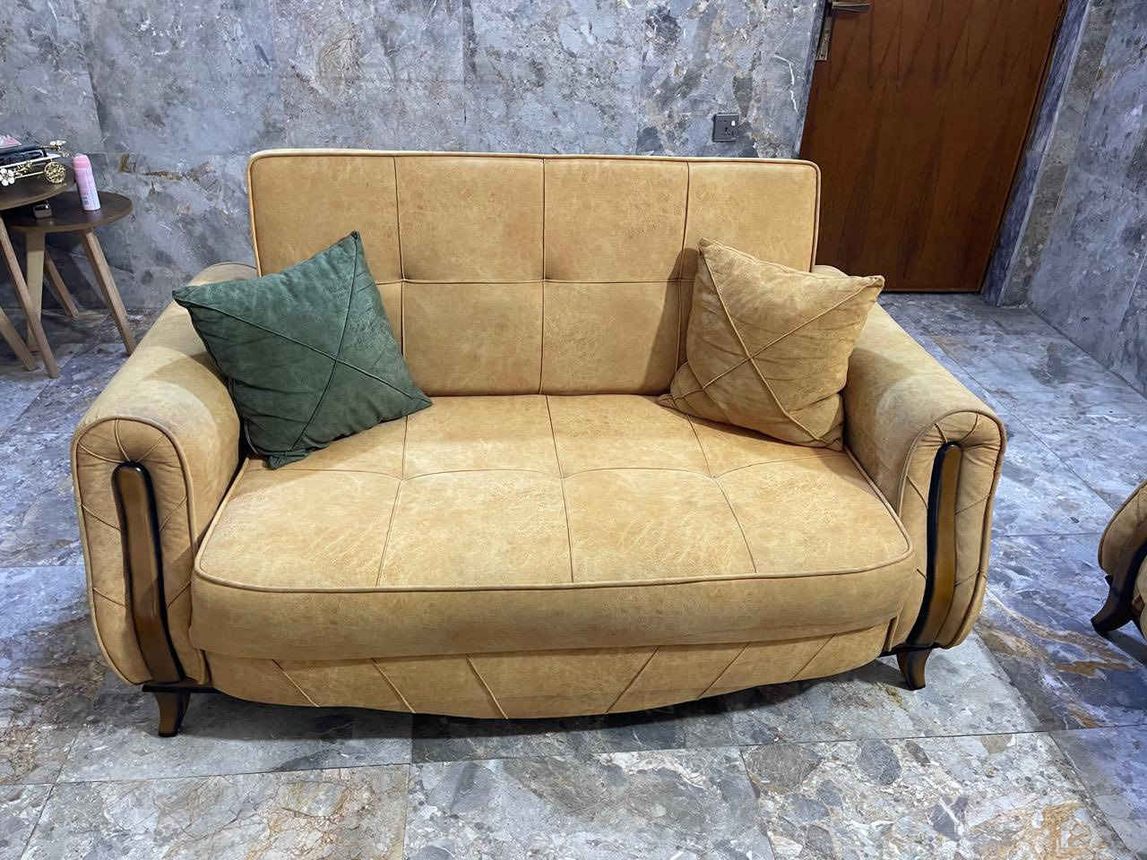 اثاث نظيف جداً في بغداد
غرفه نوم تركيه

تخم 

وميز طعام

للتواصل والتفاهم على السعر خاص او 
اتصال(***********)
