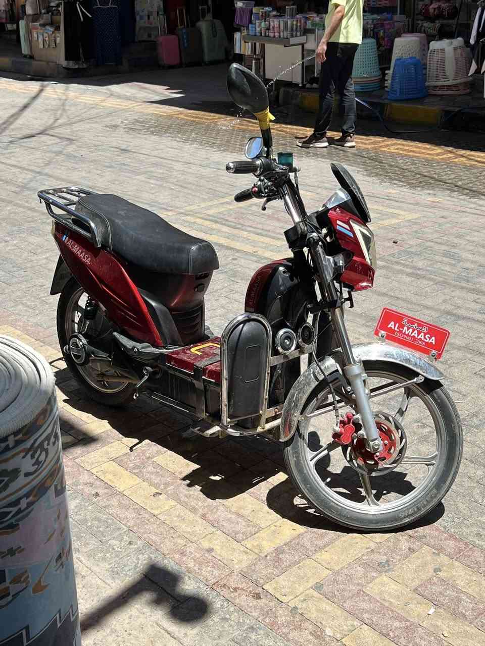 باسكل للبيع كلش نظيف بطاريات جديده ع الفحص السعر 350 وبي مجال مع الدرع الشراي يتصل على الرقم ***********
