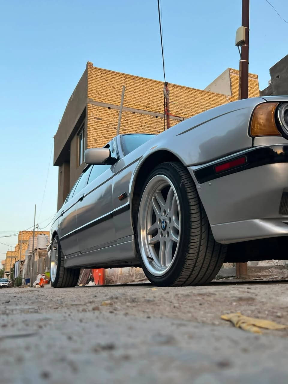 السلام عليكم
BMW
مديل 1991
525 
تزويد M
محرك 2500 مفتوح محركهاا البلاد لا تنقيص ولا تبخير كفاله 
كير كفاله 
سستم لد امامي متكامل وشغال 
كهربايات شغاله 
بك لايت دخاني 
ويل M 
تاير جديد تو سايز 
دعاميات خلفي امامي M
شاشه كار بلي 
دمام صوت 
جام كهرباي
دواخل جلد ابيض واسود 
فتحه سلايت 
السعر 60 وبيها مجال قليل 
مكان السياره ذي قار 
***********
