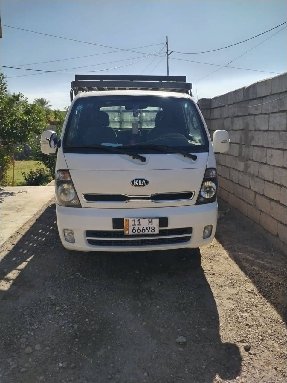 السلام عليكم بنكو مسكر موديل ١٦  سياره جديده ماعده بيه شبر  بارد  بلربع من جهة السايق وبيه بخار قليل السعر  ١٣٤ ورقه الاتصال عالرقم ***********
