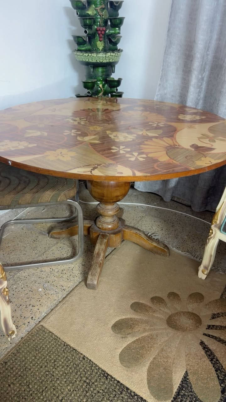 ميز خشب الصاج الاصلي مالقبل للبيع
السعر٢٥٠
وبيها مجال


**إذا كنت صاحب هذا الإعلان وتريد حذفه لأي سبب، رجاءا أرسل رسالة إلى الدعم الفني**