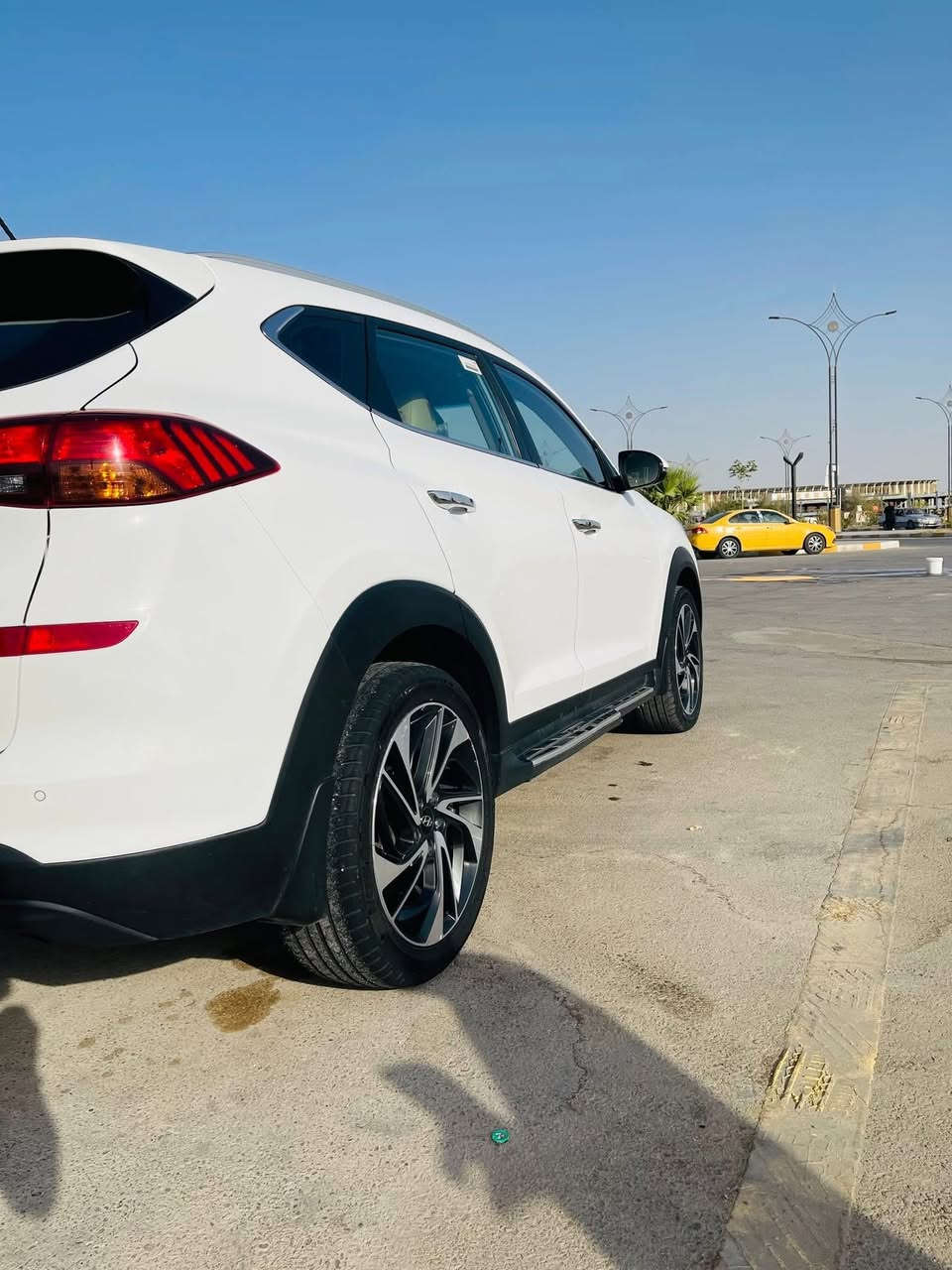 السلام عليكم توسان موديل ٢٠٢٠. رقم سليمانيه بسمي تحويل وكاله سعر ٢٠٠. بيه مجال قليل كلش خليجي سياره كفاله حتا دعاميات مكينه الفين دوش كير حداديه مكينه ترايك لسليمانيهً  مكاني ناصريه مركز التصال *********** بيع ومراوس حسب القناعه
