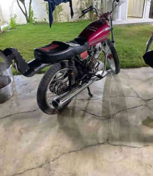 سلاام عليكم دراجة للبيع الحمرة نامة شلاامجة 24محرك مامفتوح اخرس لاصوت ولابخارسعر500وبية مجال للطيبين***********
