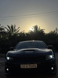 دودج جارجر 2019 Sxt .v6 كت srt كامل  سيارة جاهزة من كلشي سنوية وارقام ...