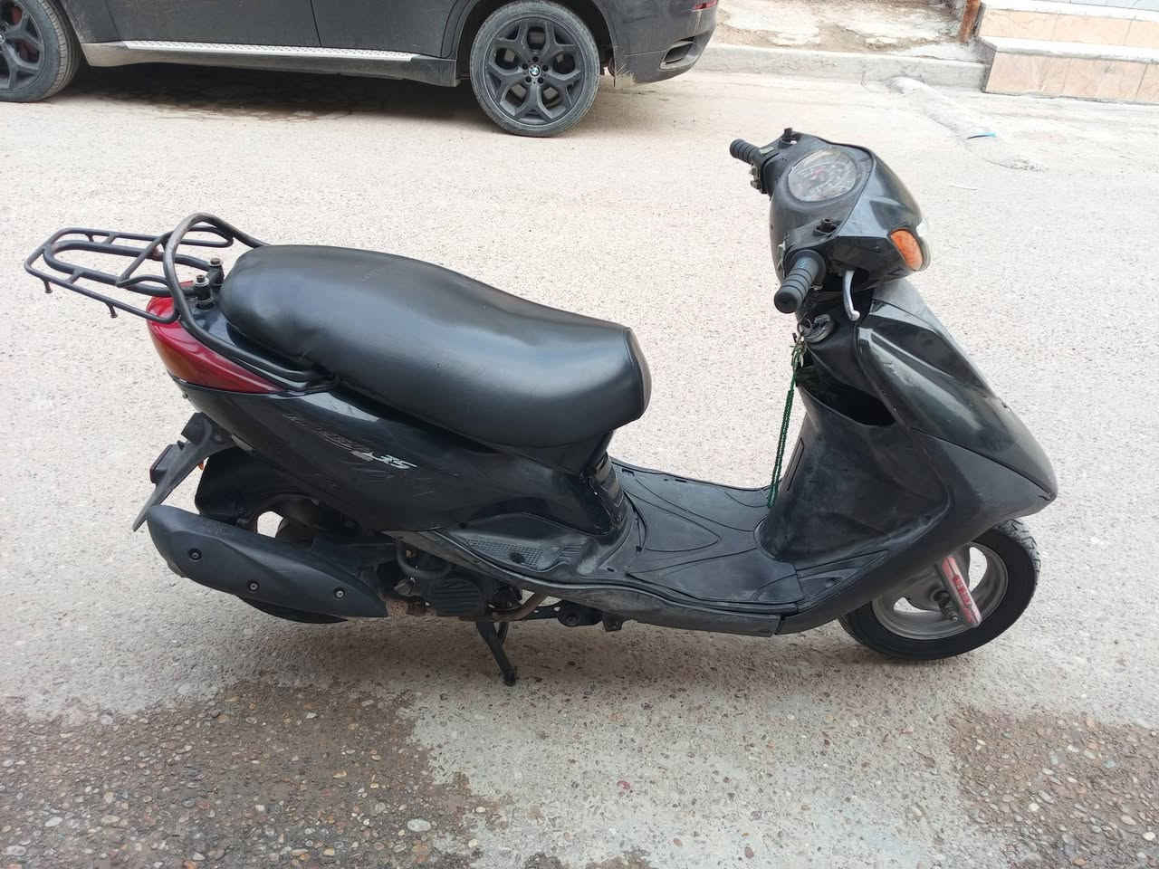 السلام عليكم بريز لايت عالي كابريتر  محرك بلادي  ناعم خير من الله لانضوح لاتبخير لاتنقيص لاتئخير عل فحص جيب فيتر وفحص شلعه ومعدل كلها شغاله كل نقص مابيها نكره سلف هندر شغال اشاير هورن لايت دبلات اطارات كله شغال وبلاد كفرات مختمات السعر 500بيها مجال لطيبين بلديات شارع مصرف رقمي ***********
