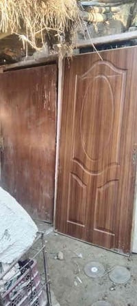 عندي بوب خشب مع لجراجيب هذا رقمي 07831010739